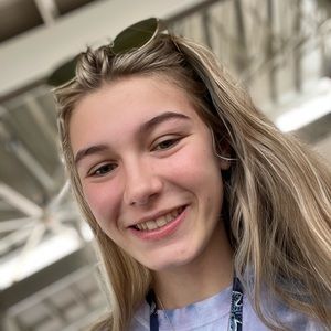 Meet your Posher, Laci